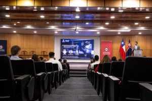 Con importantes personalidades se realiza ceremonia de lanzamiento de la alianza entre Aeroinnova-UNAB.